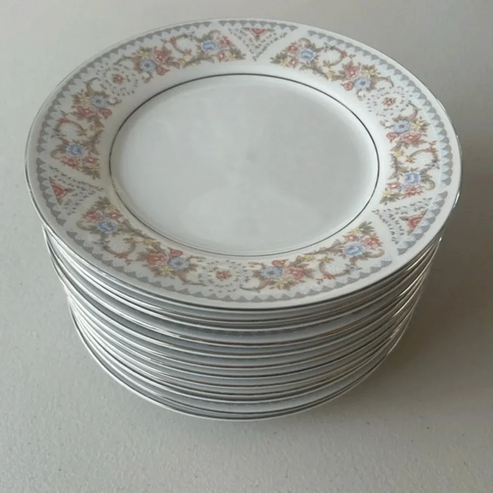 Vintage SILVERIE DESSERT PLATE THIS PRICW IS FOR ONE PC, but I have 12 pcs avail